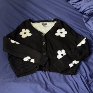 Black Floral Cropped Button Cardigan Sweater
